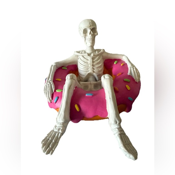 Halloween Skeleton Donut Float Pool Here Lies Summer Summerween Spooky Decor NWT - Picture 1 of 11